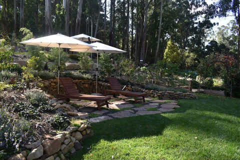 Forest Edge Cottage At Merrow Cottages - Accommodation BNB 0