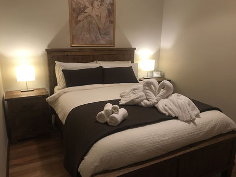 Atina Rocks Country Homestead - Accommodation BNB 4