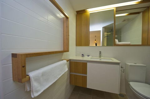 Maggies Beachfront Apt. 7 - Accommodation BNB 6