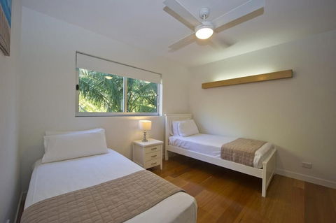 Maggies Beachfront Apt. 7 - Accommodation BNB 5