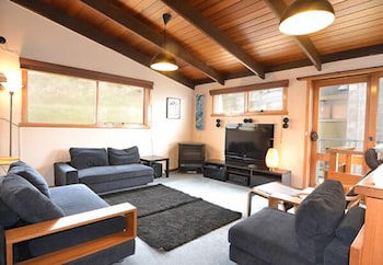 Alpine Haven 8 - Accommodation BNB 5