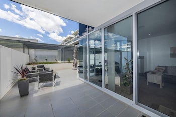 Accommodate Canberra - Lakefront - Accommodation BNB 1