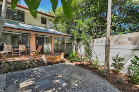 A PERFECT STAY - Mahogany Lodge - Accommodation BNB 0