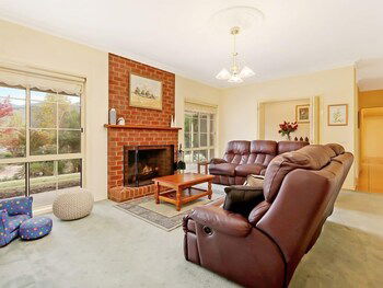 Alpine Mist - Spacious 5 Bedroom Home - Accommodation BNB 4