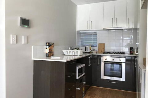 Apartment In Queens Park - Accommodation BNB 6