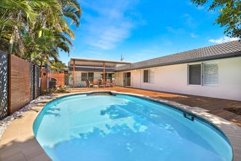 Warana QLD Accommodation BNB