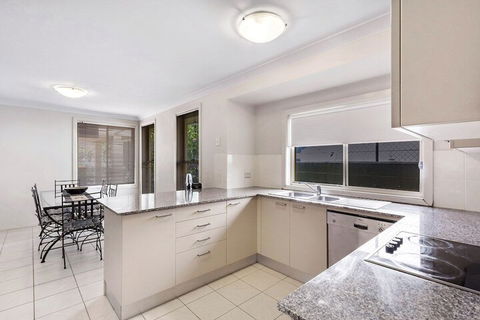 Alida Place 1 Lagoons Estate - Accommodation BNB 3