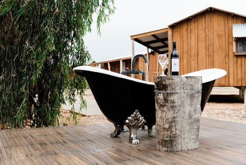 Saltbush Retreat - Accommodation BNB 6