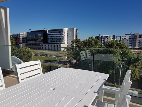 Beau Monde Apartments Newcastle - Worth Place Apartment - Accommodation BNB 0