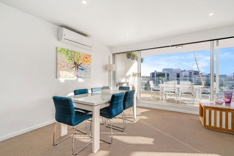 Beau Monde Apartments Newcastle - Worth Place Apartment - Accommodation BNB 4