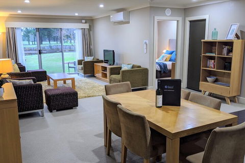 Jewel In The Crowne - Accommodation BNB 4