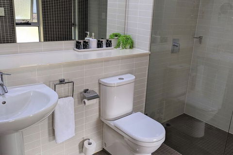 Jewel In The Crowne - Accommodation BNB 3