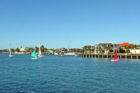 Little Hill 3 2 BDRM Apt On Parkyn Pde - Accommodation BNB 5