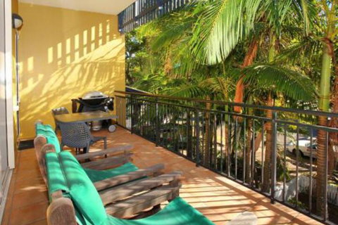Little Hill 3 2 BDRM Apt On Parkyn Pde - Accommodation BNB 7