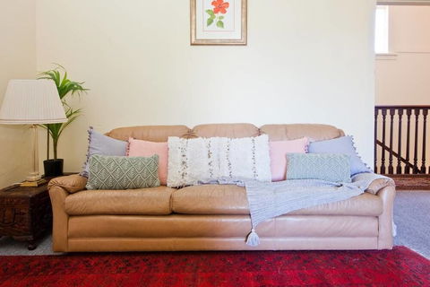 WB319 Chatswood Charmer Roomy 3 Bed Apartment - Accommodation BNB 6