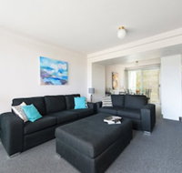 9 Cirrus at Fingal Bay - Accommodation BNB