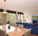 Villa 3br De Saran Resort Condo located within Cypress Lakes Resort nothing is more central - Accommodation BNB