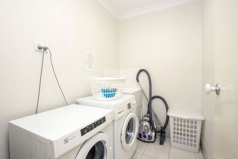 Anaheim Park Oasis - Accommodation BNB 2
