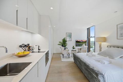 Luxury Home Hidden In The Urban Oasis - Accommodation BNB 0