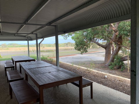 The Family Retreat - Accommodation BNB 0