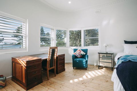 Deco Beach Luxury Apartments - Accommodation BNB 6