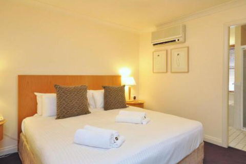 Villa Petit Verdot Located Within Cypress Lakes - Accommodation BNB 5