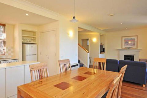 Villa Petit Verdot Located Within Cypress Lakes - Accommodation BNB 3
