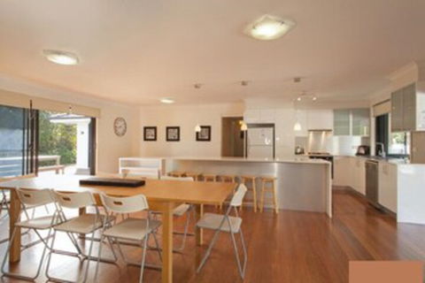 Hibiscus House Sawtell NSW - Accommodation BNB 0