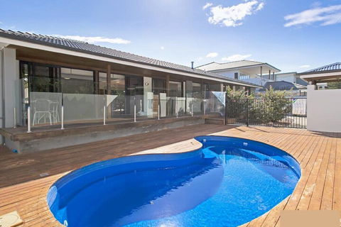 Hibiscus House Sawtell NSW - Accommodation BNB 1