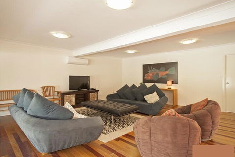 Hibiscus House Sawtell NSW - Accommodation BNB 4