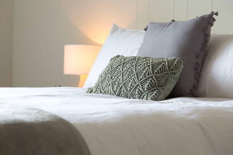 Two Bedroom Gem Short Drive To MONA - Accommodation BNB 4