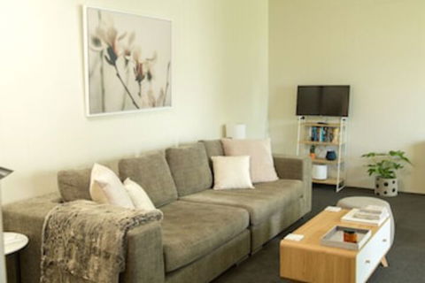 Two Bedroom Gem Short Drive To MONA - Accommodation BNB 0