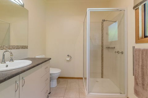 Billabong Wifi & Netflix - Accommodation BNB 5