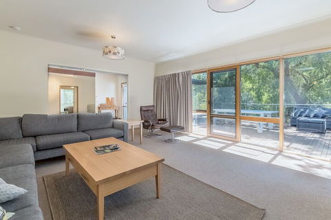 Billabong Wifi & Netflix - Accommodation BNB 4