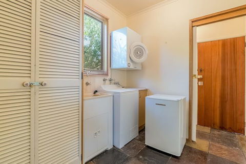 Billabong Wifi & Netflix - Accommodation BNB 7