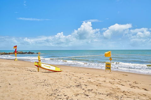 The Mediterranean Beachfront Groundfloor Apartment - Accommodation BNB 6