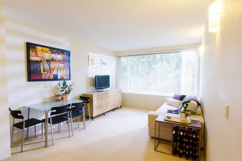 Cozy Apartment In Waverton - Accommodation BNB 2