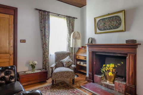 Sargeants & Armoury Cottages 1823 - Accommodation BNB 2