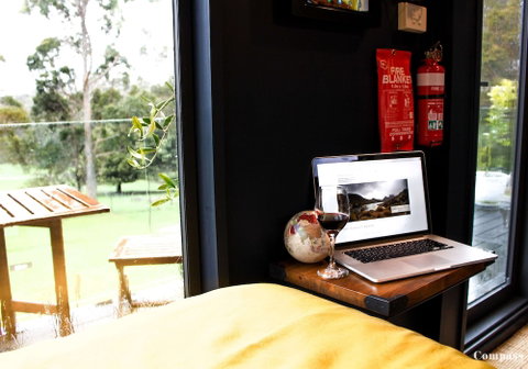 Compass Hut - Accommodation BNB 5