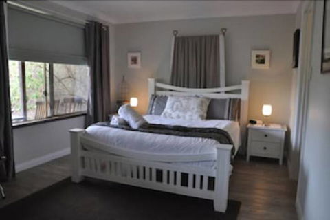 Bettenay Loft Spa Apartment & Lakeview Chalets - Accommodation BNB 1