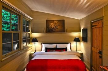 Acorn & Chestnut Hepburn Springs - Accommodation BNB 1