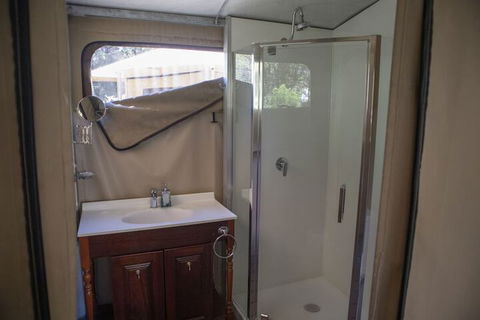 Castaways Moreton Island - Accommodation BNB 2