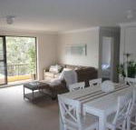 Fleur Court Unit 9 26 28 Head Street - Accommodation BNB