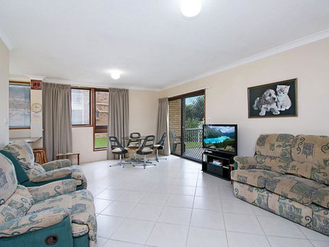 2 / 8 Banks Avenue Easy Walk To Tweed Heads Bowls Club - Accommodation BNB 5