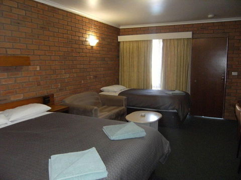 Regency Court Motel - Accommodation BNB 4