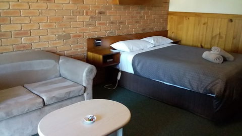 Regency Court Motel - Accommodation BNB 2