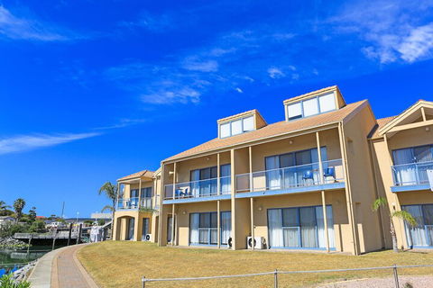 The Marina Hotel - Accommodation BNB 3