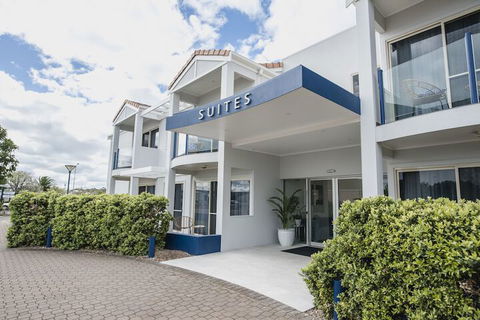 The Marina Hotel - Accommodation BNB 6