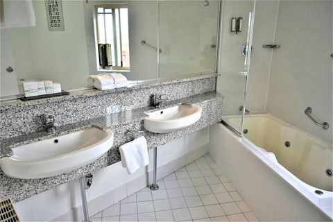 Grand Country Lodge Motel - Accommodation BNB 6