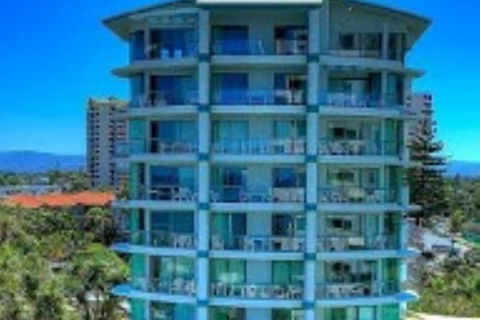 Emerald Sands Apartments - Accommodation BNB 1